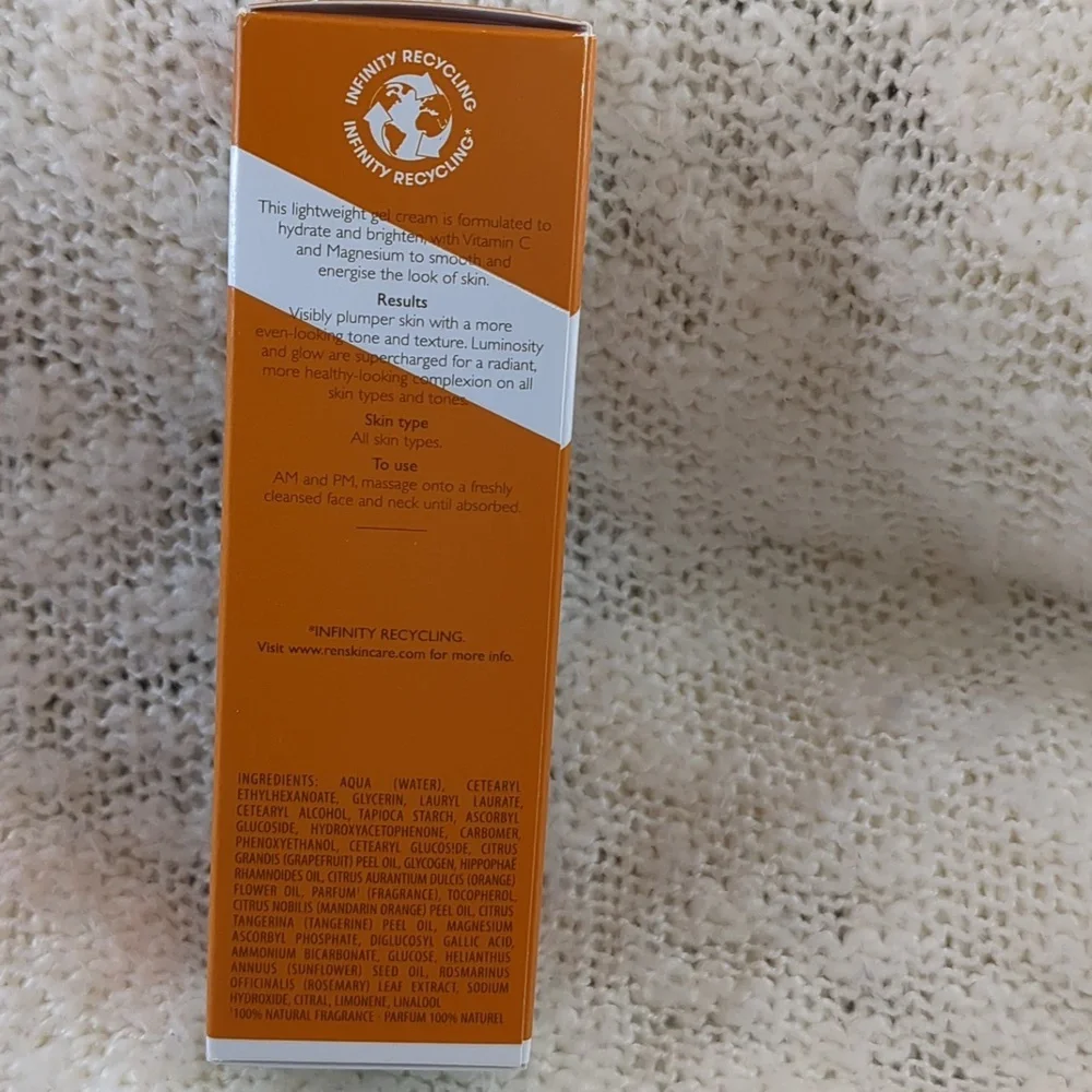 REN Glow Daily Vitamin C Gel Cream, 50ml/1.7fl oz - Picture 5 of 8